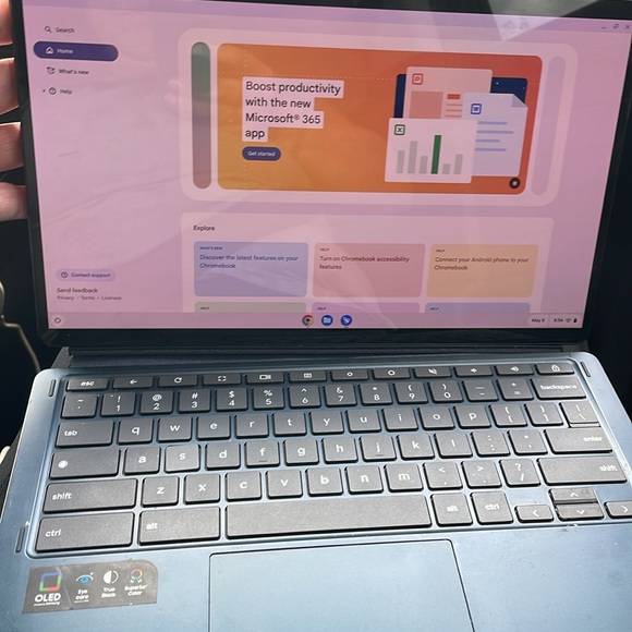 Lenovo quad Chromebook/Tablet - Picture 6 of 7